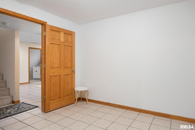 Building Photo - 107 Chestnut Dr
