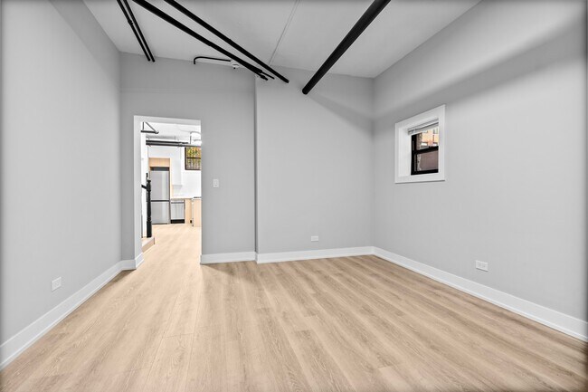 Building Photo - 1649 W Jonquil Terrace