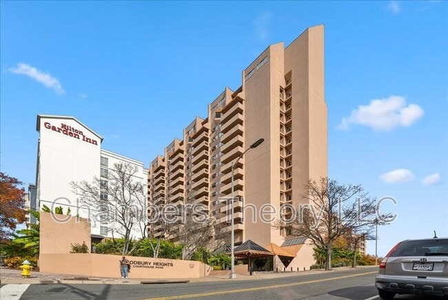 Primary Photo - 1301 N Courthouse Rd