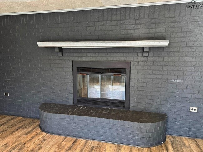 Building Photo - 1408 Normandy Dr