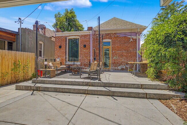 Building Photo - 2923 W 27th Ave