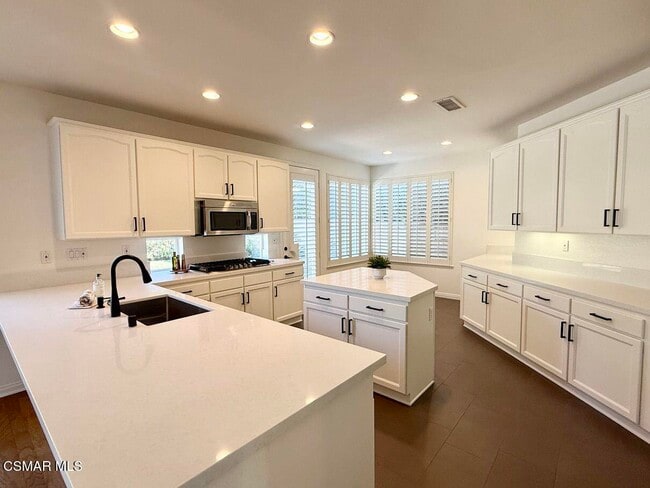 Building Photo - 2659 Capella Way