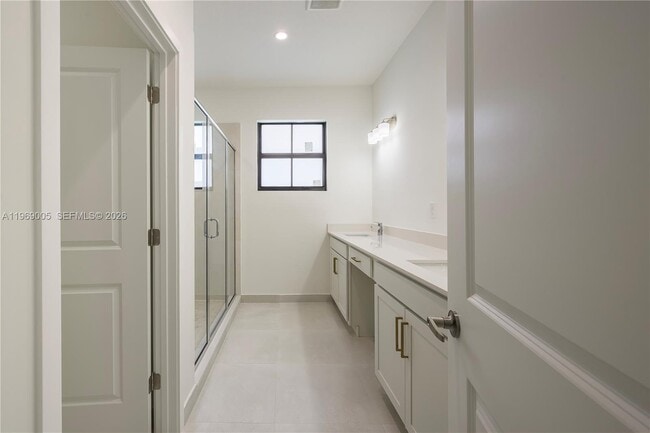 Building Photo - 32242 SW 194th Ave