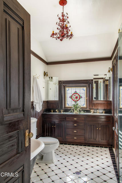 Building Photo - 851 Lyndon St