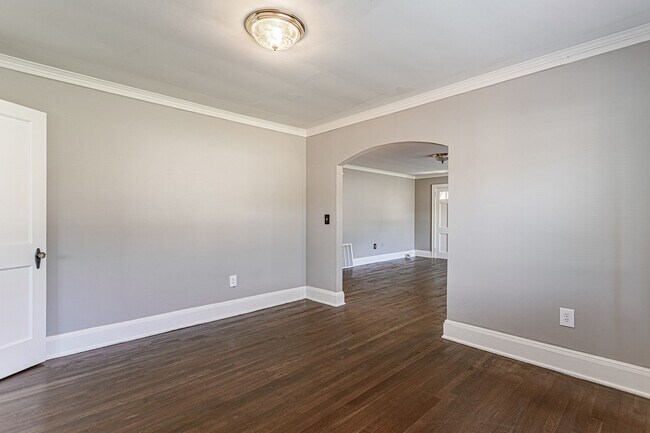 Building Photo - 2 Bed Home in Williamston With Bonus Room