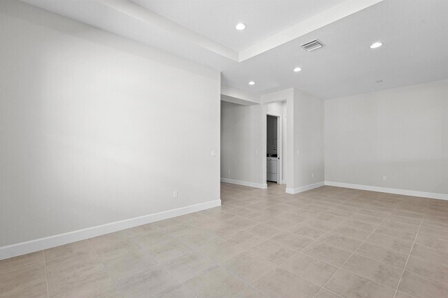 Building Photo - 14200 Lacebark