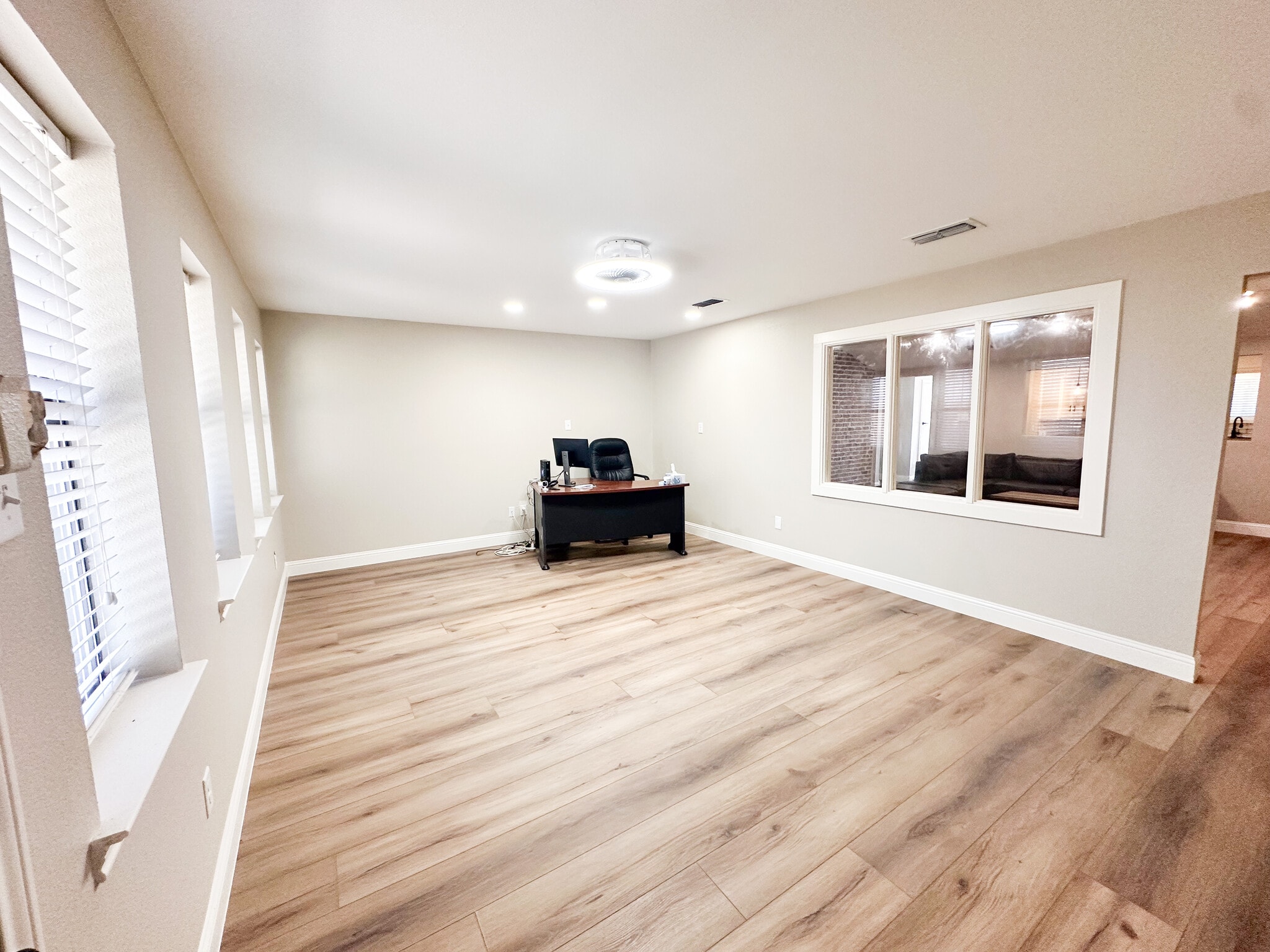 Building Photo - 5712 73rd St