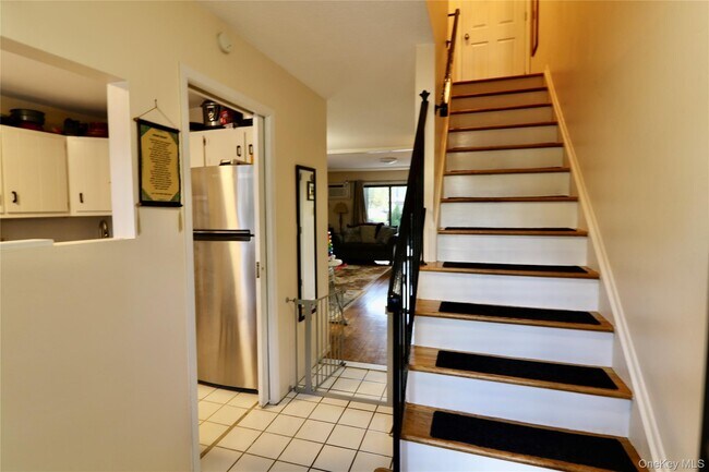 Building Photo - 11 Millholland Dr
