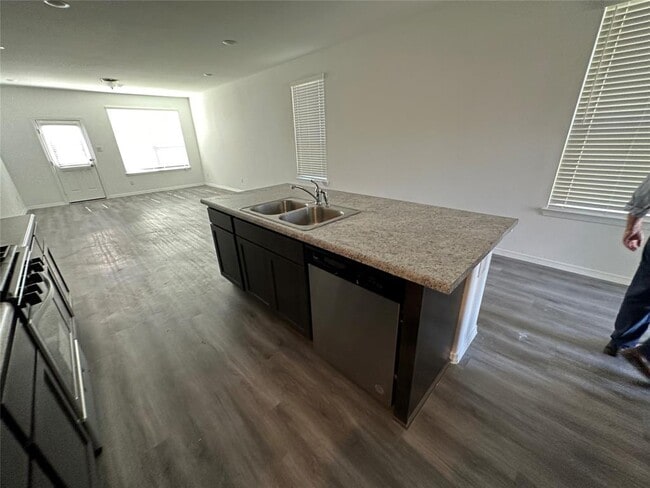 Building Photo - 16496 Moss Ln