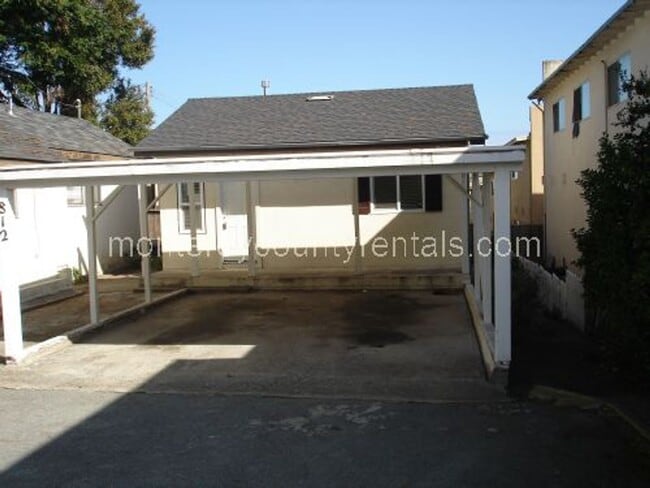 Primary Photo - 812-814 Laine St