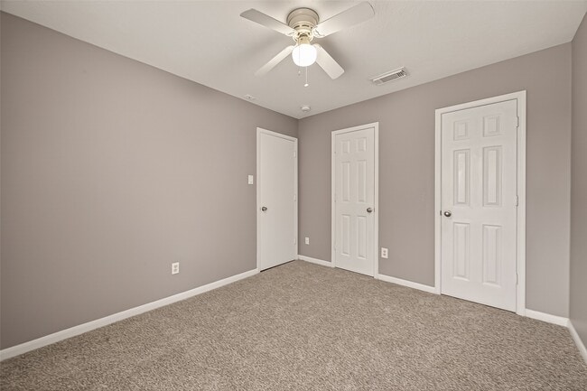 Building Photo - 6815 Lower Arrow Dr