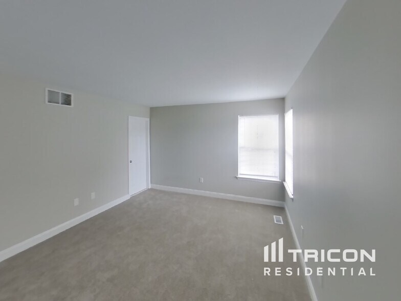 Building Photo - 7 Stone Garden Ct