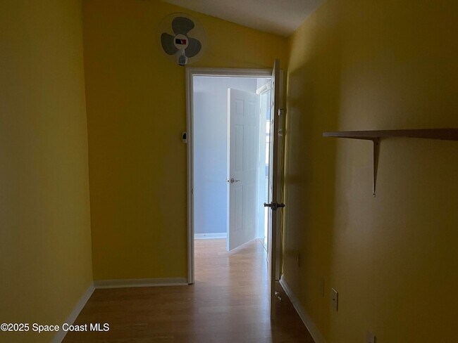 Building Photo - 3072 Chica Cir