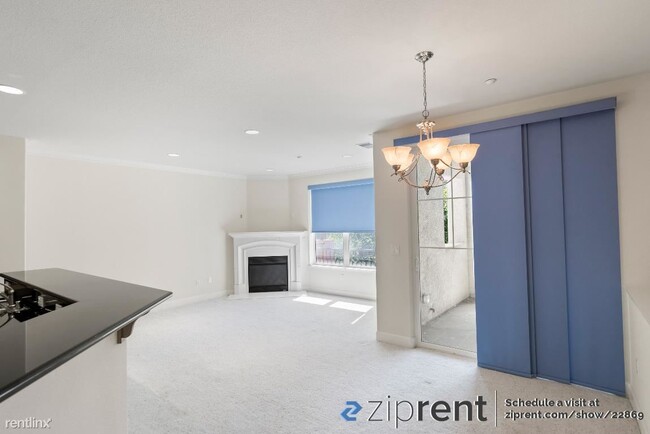 Building Photo - 2 br, 2.5 bath Condo - 1817 Camino Leonor,...