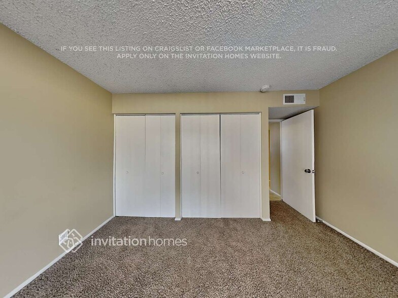 Building Photo - 1319 S Pomeroy