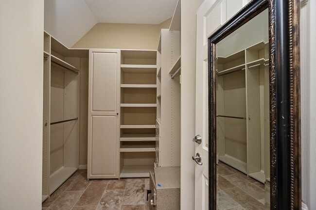 Building Photo - 7431 Baldwin Crossing