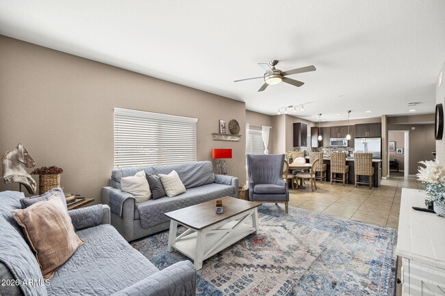 Building Photo - 5450 E Deer Valley Dr