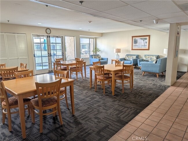 Building Photo - 301 N Ford Ave