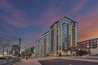 Building Photo - The Pullman
