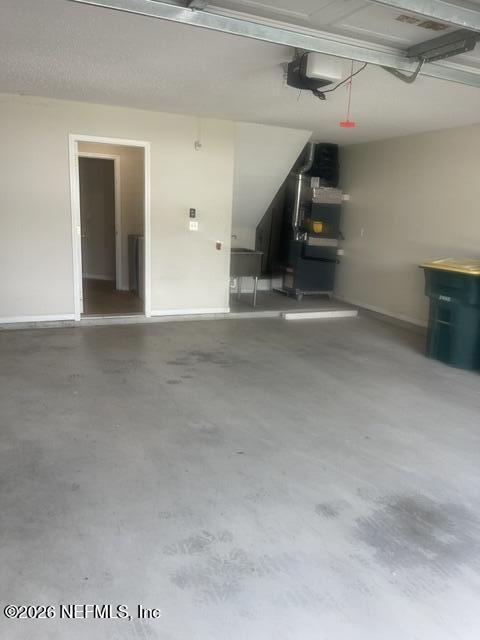Building Photo - 2130 Willesdon Dr E