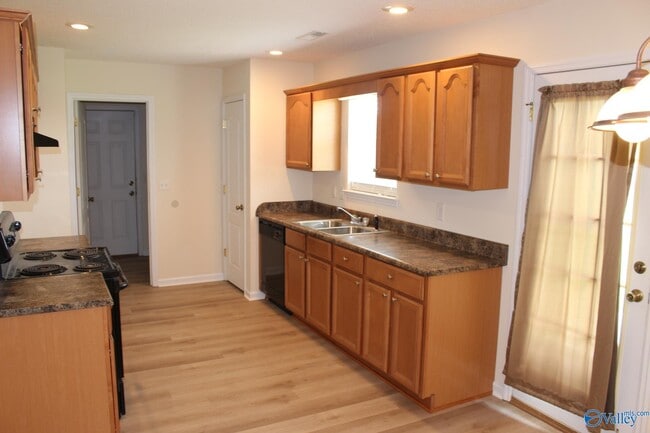 Building Photo - 155 Fox Chase Trail