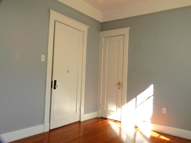 Building Photo - 4535 Canal St