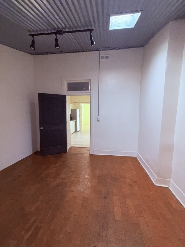 Building Photo - 343 S Convent Ave