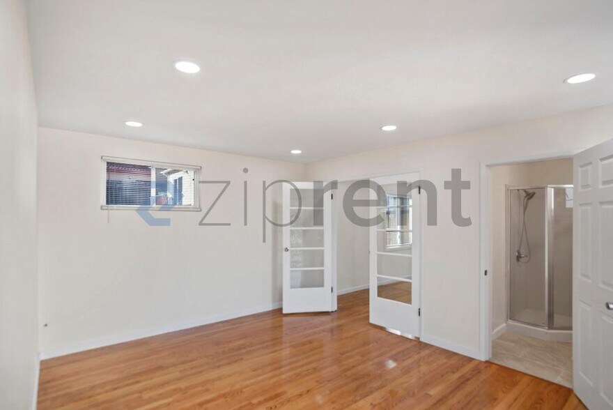 Building Photo - 109 Alta Mesa Dr