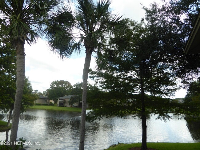 Building Photo - 10200 Belle Rive Blvd