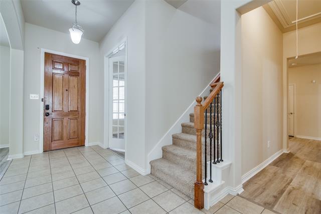 Building Photo - 2316 Collin Dr
