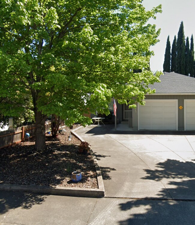 Primary Photo - 2946-2946 Stacie Wy
