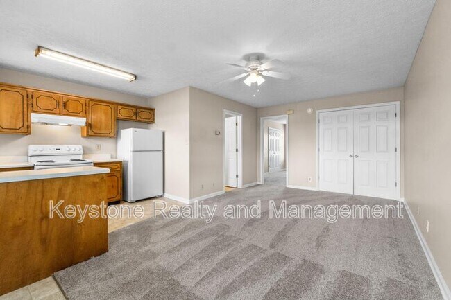 Building Photo - 308 Thompsonville Ln