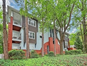 Building Photo - Stunningly Updated 2BD/2BA Ground Floor Unit in Elizabeth!