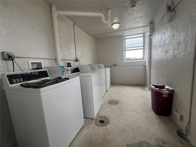 Building Photo - 14155 SW 87th St