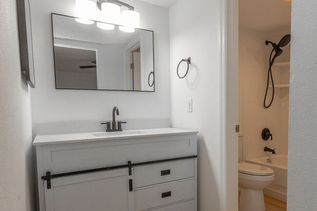 Building Photo - 100 E Kentucky Ave