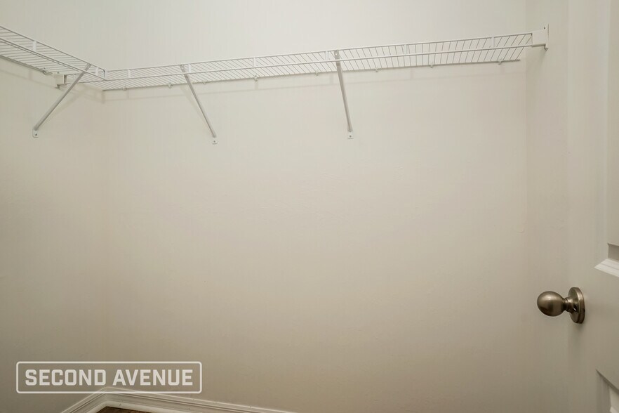 Building Photo - 4066 Chamrade Rd