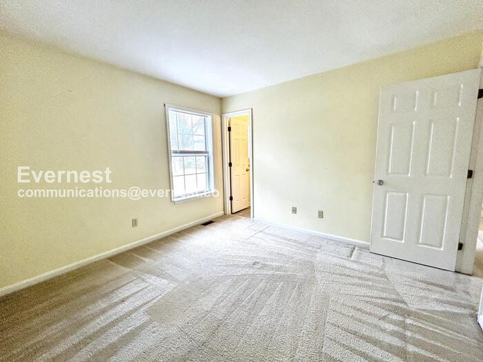 Building Photo - 217 Mimosa Ave