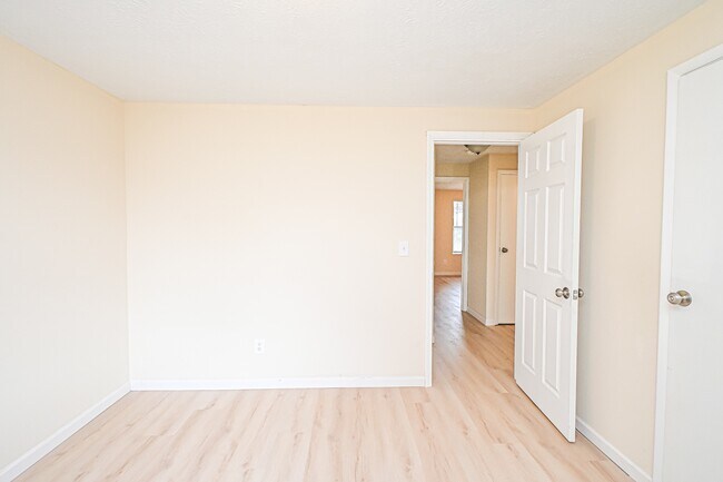 Building Photo - 6171 Little Creek Ct