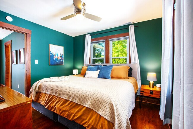 Building Photo - 4342 Pearl St