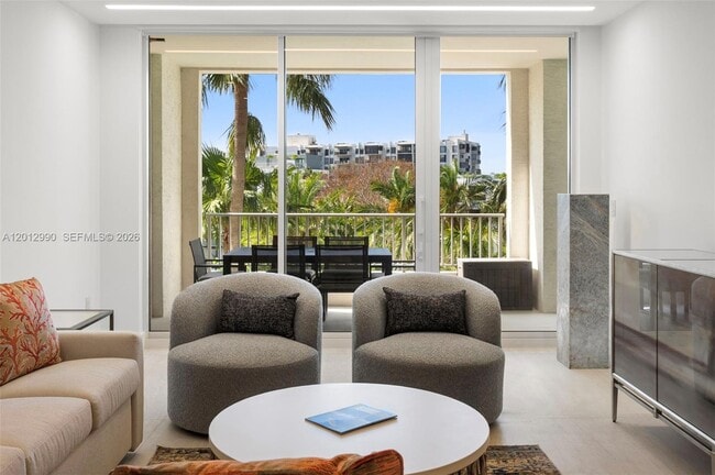 Building Photo - 701 Crandon Blvd