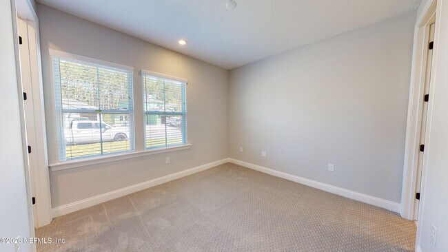 Building Photo - 90 Oak Knoll Ct