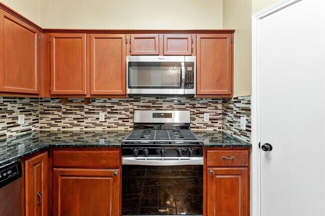 Building Photo - 1229 Laurelleaf Dr