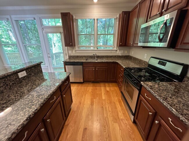 Building Photo - 3 Bedroom | 3.5 Bathroom Raleigh Townhome
