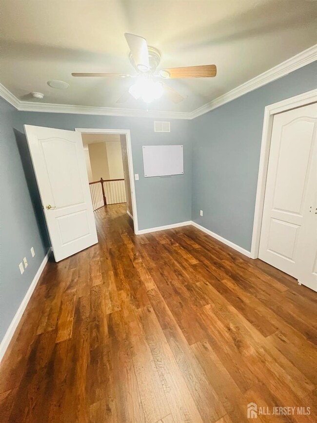 Building Photo - 704 Heron Ct
