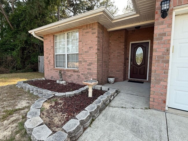 Building Photo - Gulf Breeze - Barbarosa Ranchettes - 3 bedroom, 2 bathroom