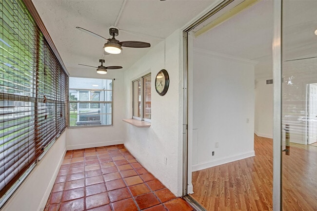 Building Photo - 9351 Lime Bay Blvd