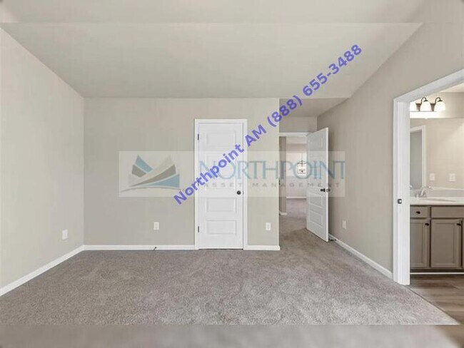 Building Photo - Beautiful Home for Lease in Locust Grove