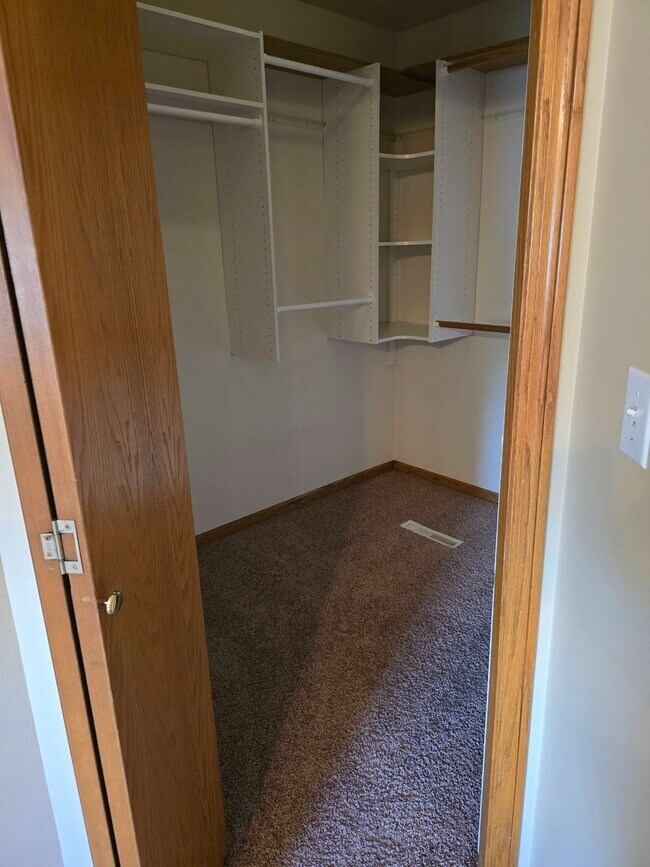 Building Photo - 3502 28th St SW