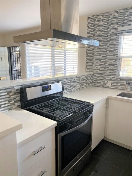 Building Photo - 1433 9th St