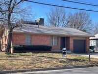 Building Photo - 2/1/1 , 2 Blocks from TSU Campus